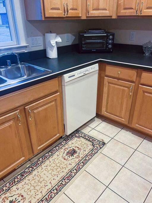 Entire Private 2 Bedrooms House, Nice Neighborhood Arnold Luaran gambar